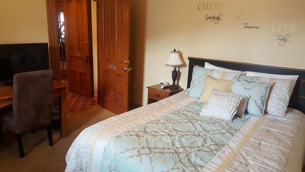 The Bradford Inn Towanda Ngoại thất bức ảnh